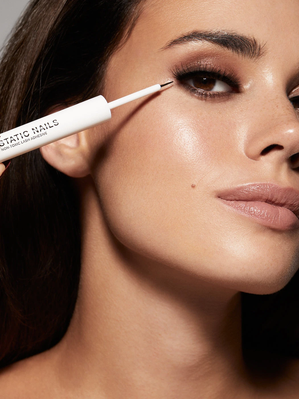 STAY IN PLACE, 3-IN-1 NON-TOXIC LASH ADHESIVE LINER 9 STAY IN PLACE, 3-IN-1 NON-TOXIC LASH ADHESIVE LINER - Image 7