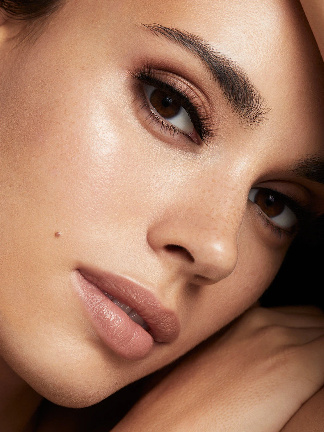 SERVING LOOKS 4 SERVING LOOKS - Image 2