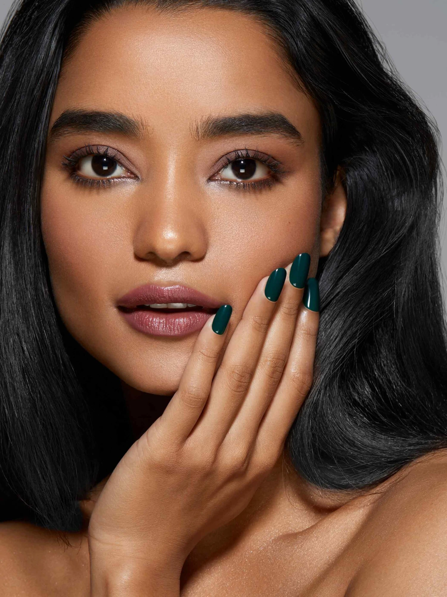 EMERALD NOIR ROUND 3 EMERALD NOIR ROUND