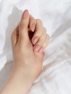 U MAKE ME BLUSH ROUND