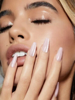 VELVET NAILS PINK LONG COFFIN